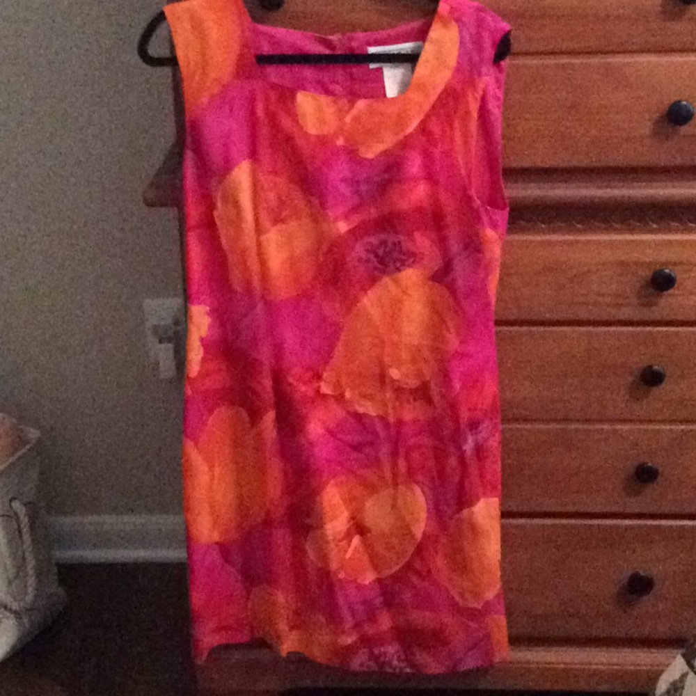 Pretty dress!